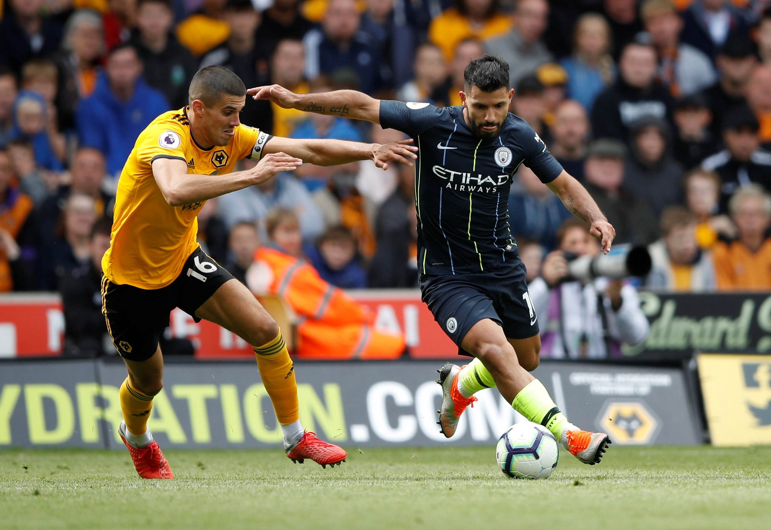 里昂关键时刻止住颓势，志在足总杯名次提升，话题不断，年轻球员得到机会(峰回路转有亭翼然临于泉上者意思)