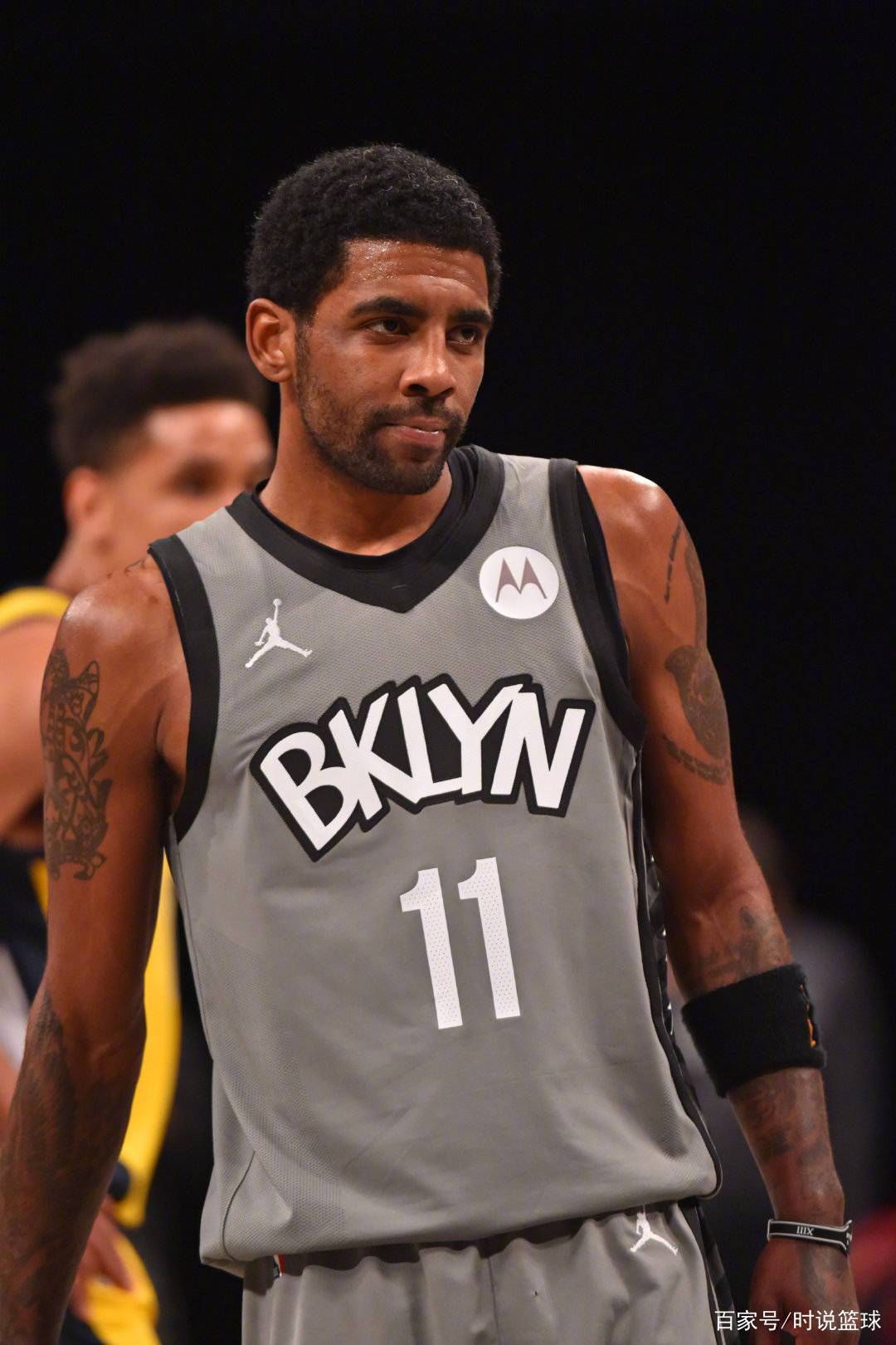 关于关键时刻布鲁克林篮网队长鼓劲：CBA季后赛节点到来；话题不断；医务组通报恢复的信息