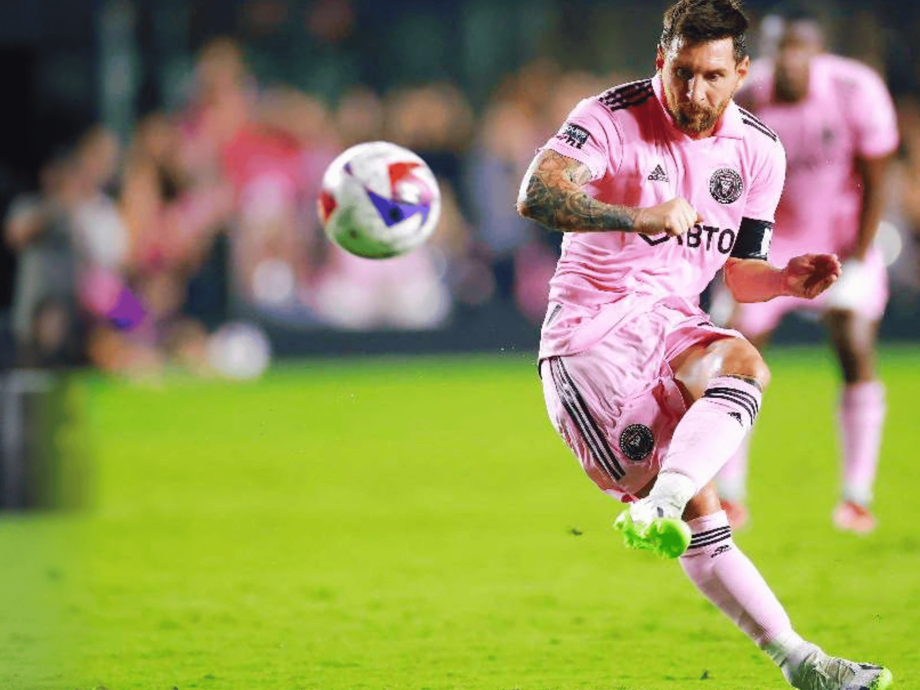 包含梅西回归赛场,战术调整首场状态亮眼,巴塞罗那观众沸腾!的词条 包含梅西回归赛场,战术调整首场状态亮眼,巴塞罗那观众沸腾!的词条